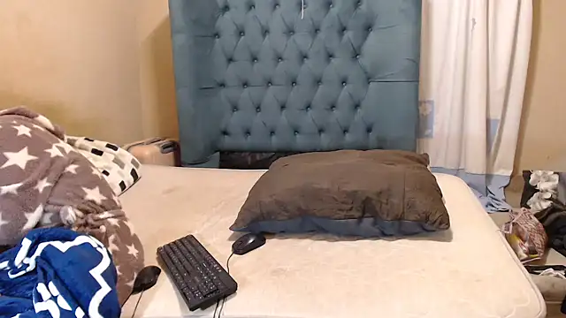 EbonyEssence webcam
