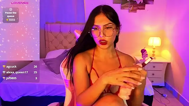 naomifire_ webcam