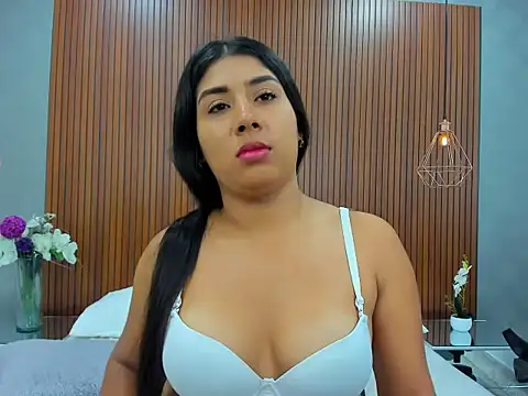 Valeria__Sky webcam