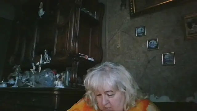 Lala-Love56 webcam