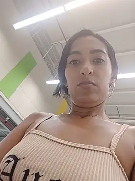 _Saraa- webcam