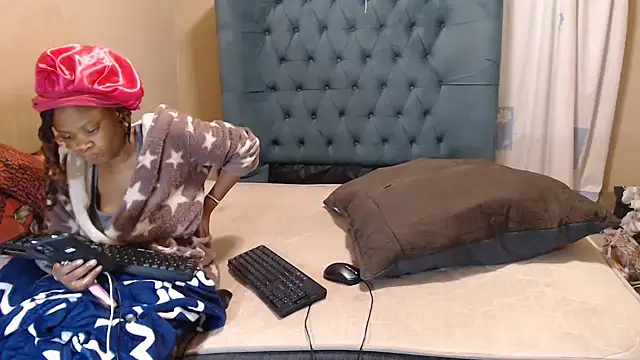 EbonyEssence webcam