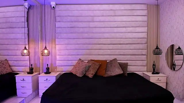 VictoriaaBlair webcam