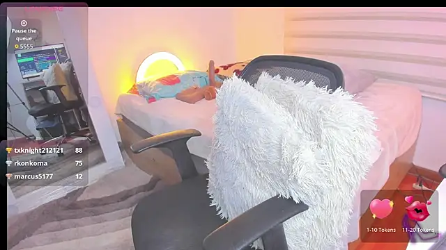 SharonVelvet webcam