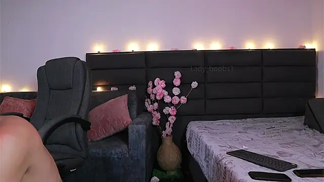 kathieandpovcock1 webcam