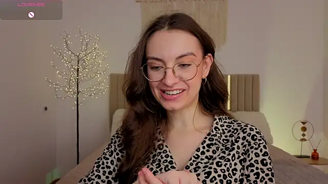 Real_cutie1 webcam