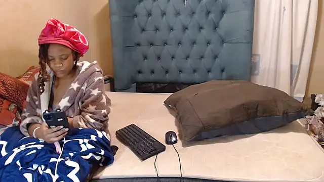 EbonyEssence webcam