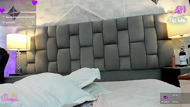 CarolineFyre webcam