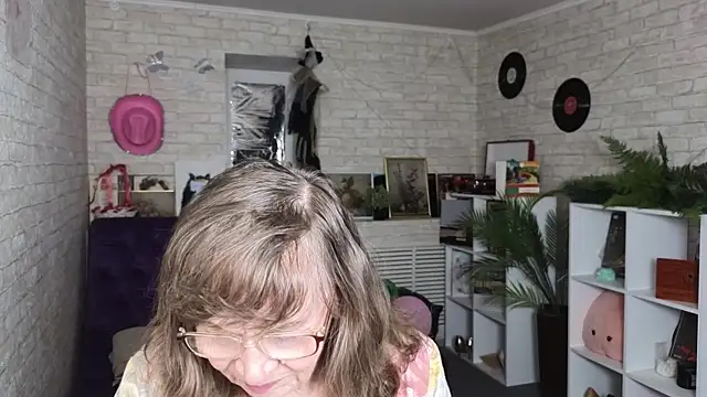 Betty_Brick webcam