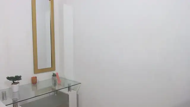 Scarlett_Adams_ webcam