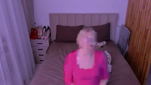 sabrinamacmarren webcam