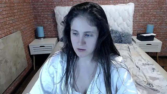 Holliy_Cooper webcam