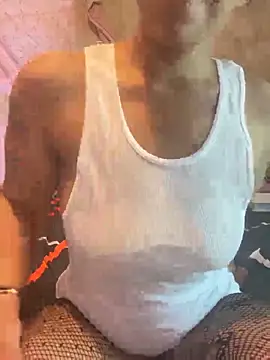 Desirae_Luciano