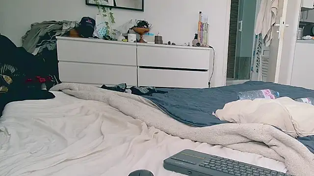 CeriseLapine webcam