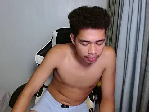 curlyasian_njxx (M twink) - public cum show