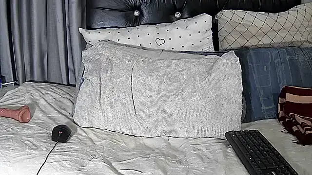 baselblues - BaselBlues's free webcam - UK Sex Cams