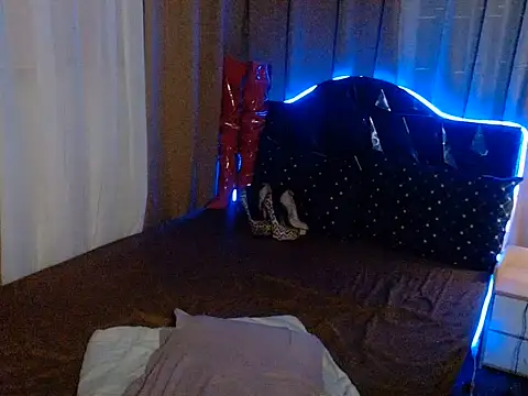 AshantTsiBigCock webcam
