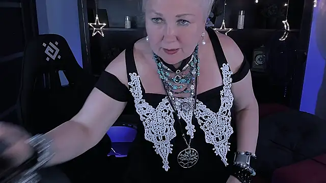 LilaMaharani webcam