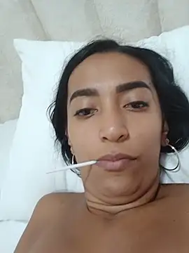 _Saraa- webcam