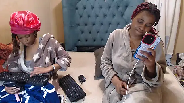 EbonyEssence webcam