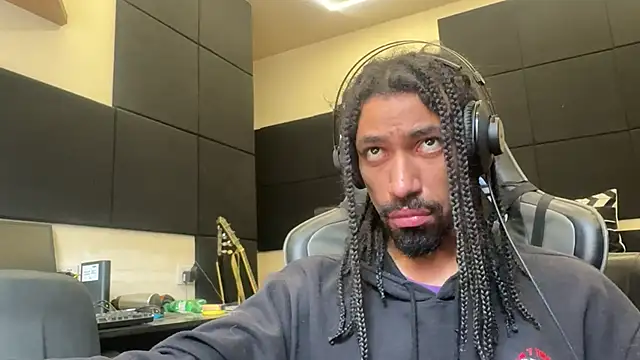 FavelaDaddyCum webcam