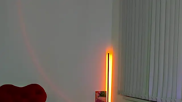 Andrea_Blossom webcam
