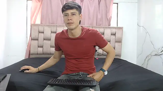 Sexytaty2022 webcam