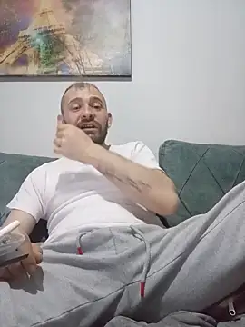 NiiiRvaNaa webcam