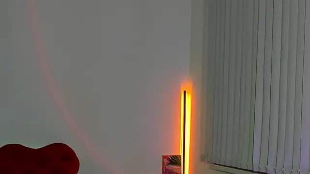 Andrea_Blossom webcam