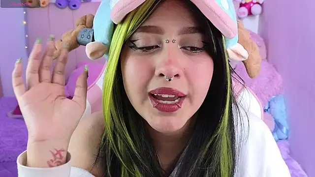 NekoWaifu webcam