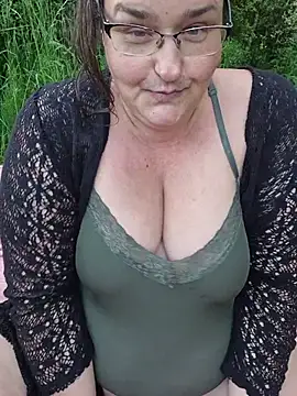 XxGipsyxX live sex cam