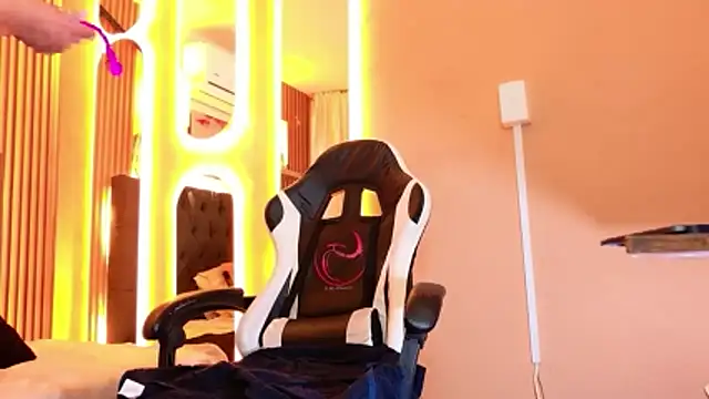 Veronicajhonsonn webcam