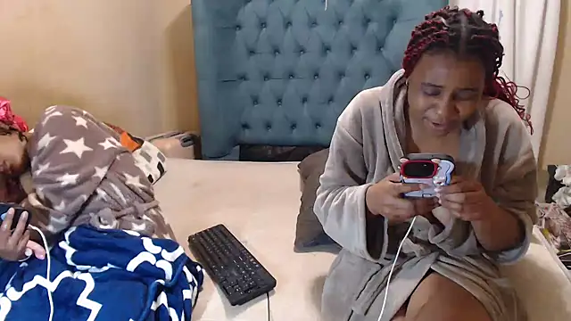 EbonyEssence webcam