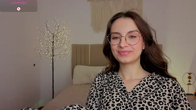 Real_cutie1 webcam