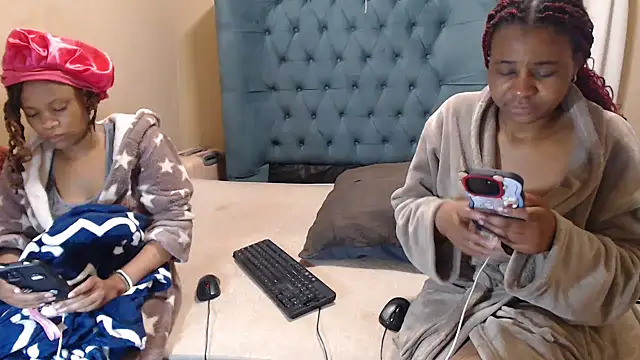 EbonyEssence webcam