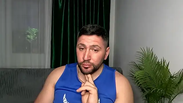 Gold_Alpha_Boy webcam