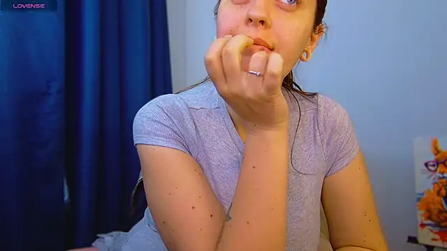 Ann_mikela webcam