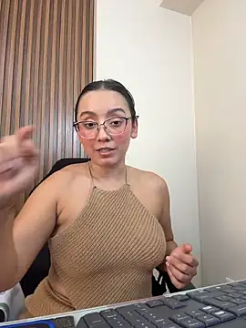 Kay_LustyWife webcam