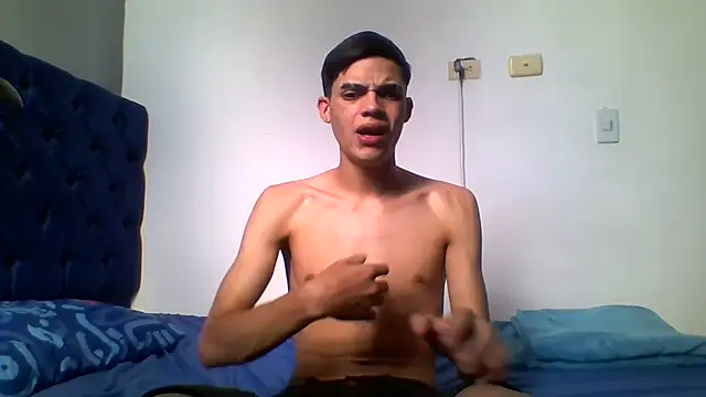 Latinos_2001 webcam