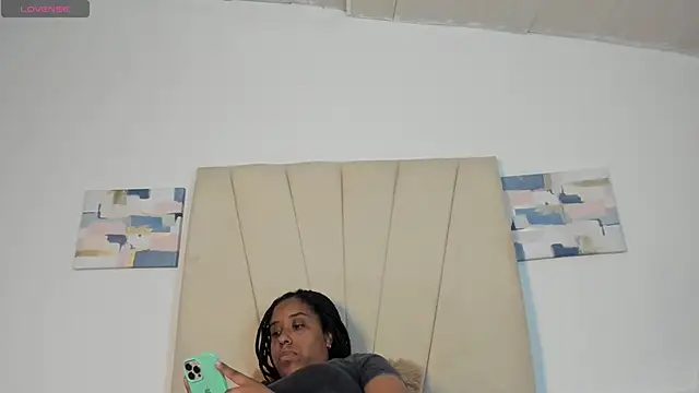 Sophia_Ebony webcam