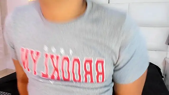 Michelle_Lewis_ webcam