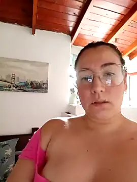 salogray8 - SaloGray8's free webcam - UK Sex Cams
