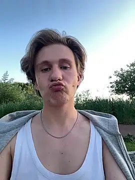 your_boy_NL webcam