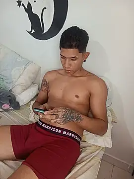 bill_badboy - Bill_BadBoy's free webcam - UK Sex Cams