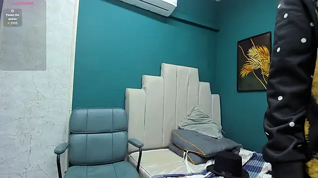 Alex_Kriz webcam