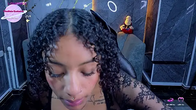 Violeth_b webcam