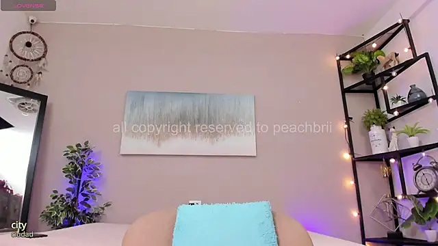 pechbri - PechBri's free webcam - UK Sex Cams