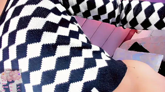 Camille_deluxe webcam