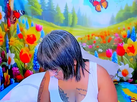 indianroxy webcam