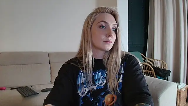 tattoobbgirl webcam